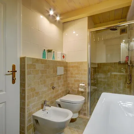 Etta Appartement *